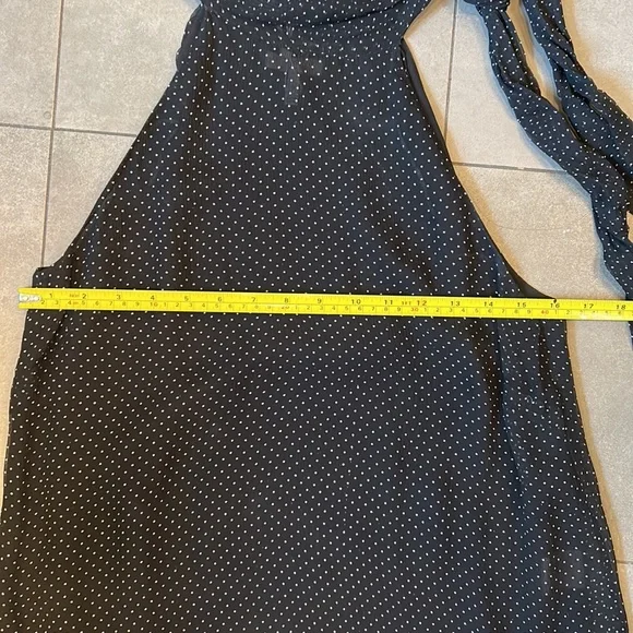 Joie Navy and White Silk Sleeveless Blouse with Tie around the Neck - Picture 3 of 8